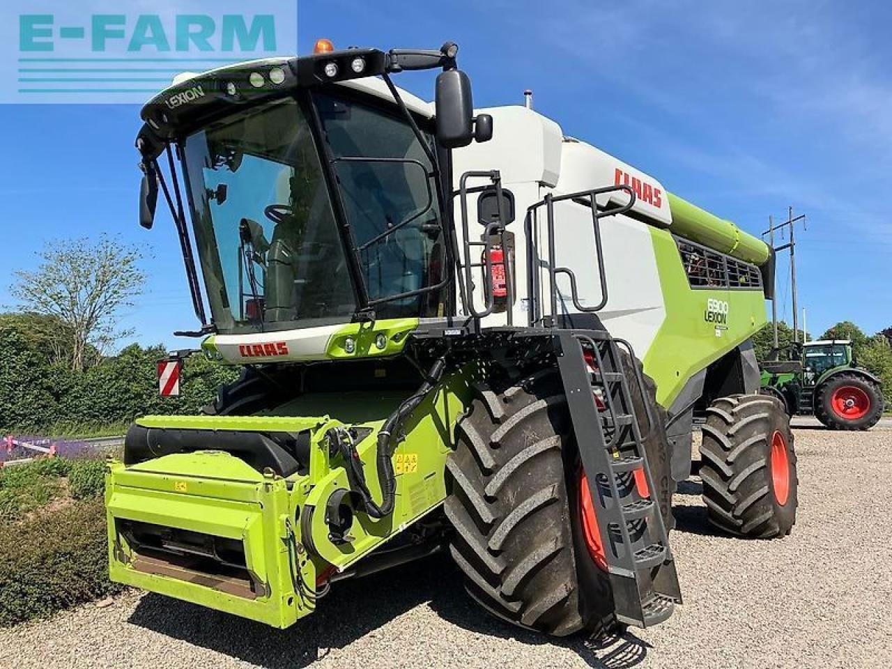 CLAAS lexion 6900 4 wd - Moissonneuse-batteuse: photos 1 CLAAS lexion 6900 4 wd - Moissonneuse-batteuse: photos 1