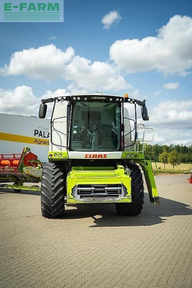 CLAAS lexion 750 - Moissonneuse-batteuse: photos 3 CLAAS lexion 750 - Moissonneuse-batteuse: photos 3