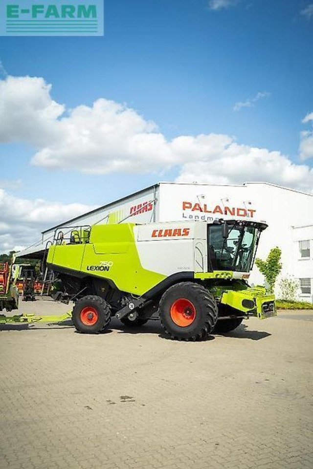 CLAAS lexion 750 - Moissonneuse-batteuse: photos 1 CLAAS lexion 750 - Moissonneuse-batteuse: photos 1