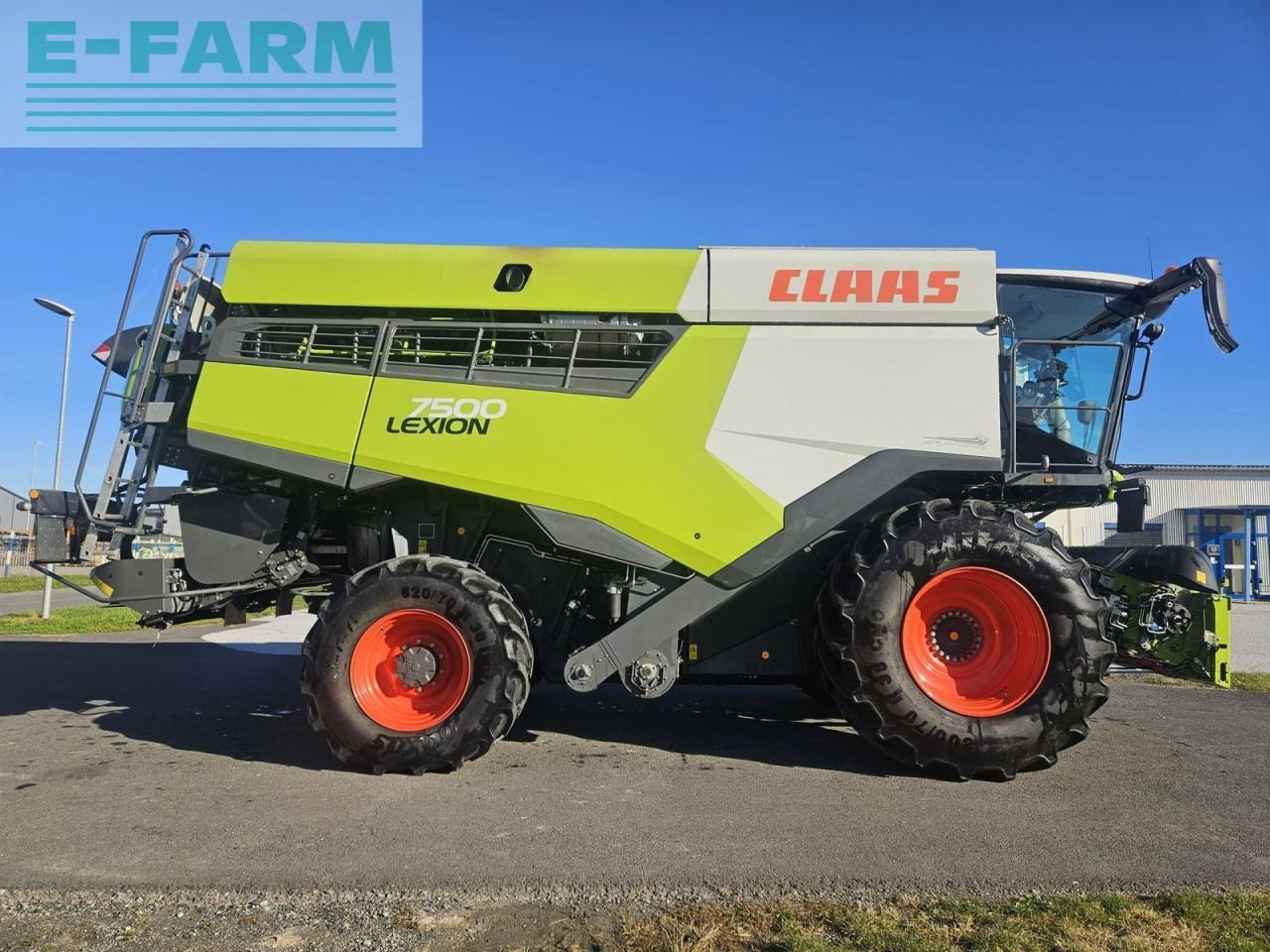 CLAAS lexion 7500 - Moissonneuse-batteuse: photos 4 CLAAS lexion 7500 - Moissonneuse-batteuse: photos 4