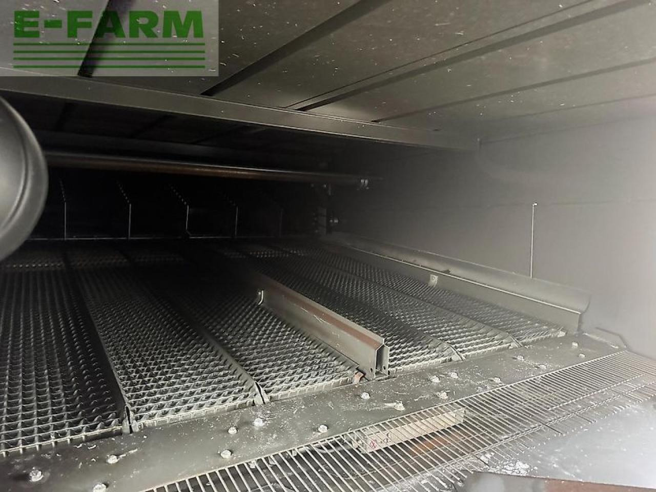 Moissonneuse-batteuse CLAAS lexion 8700 tt: photos 15 Moissonneuse-batteuse CLAAS lexion 8700 tt: photos 15