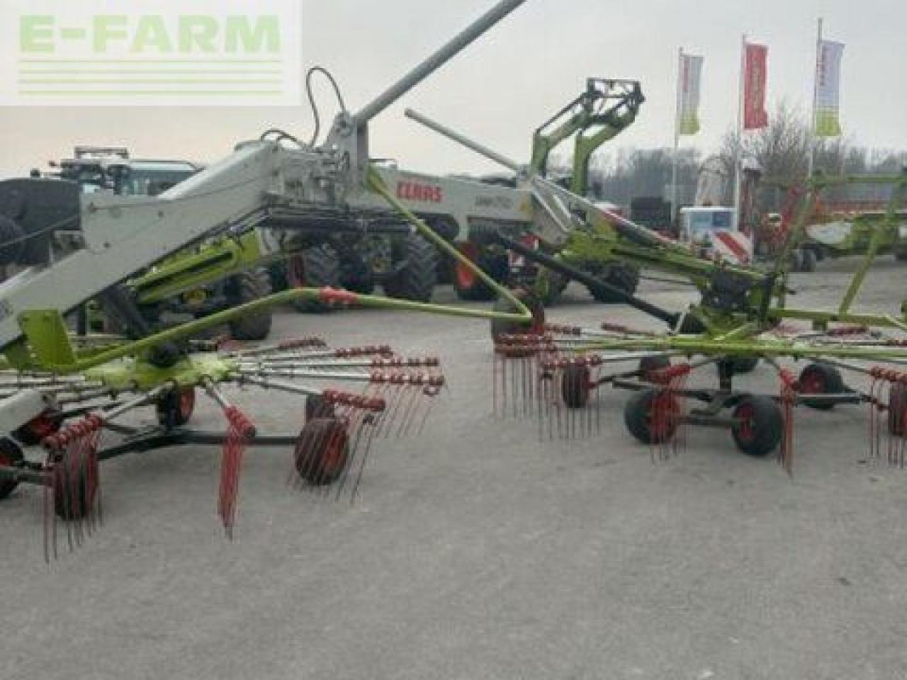 CLAAS liner 1750 - Faneuse: photos 4 CLAAS liner 1750 - Faneuse: photos 4