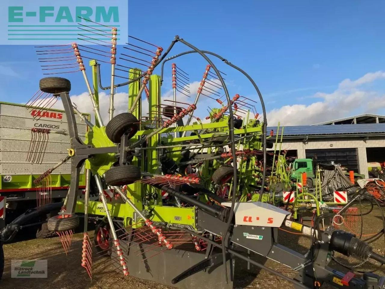 CLAAS liner 2800 trend - Faneuse: photos 3 CLAAS liner 2800 trend - Faneuse: photos 3