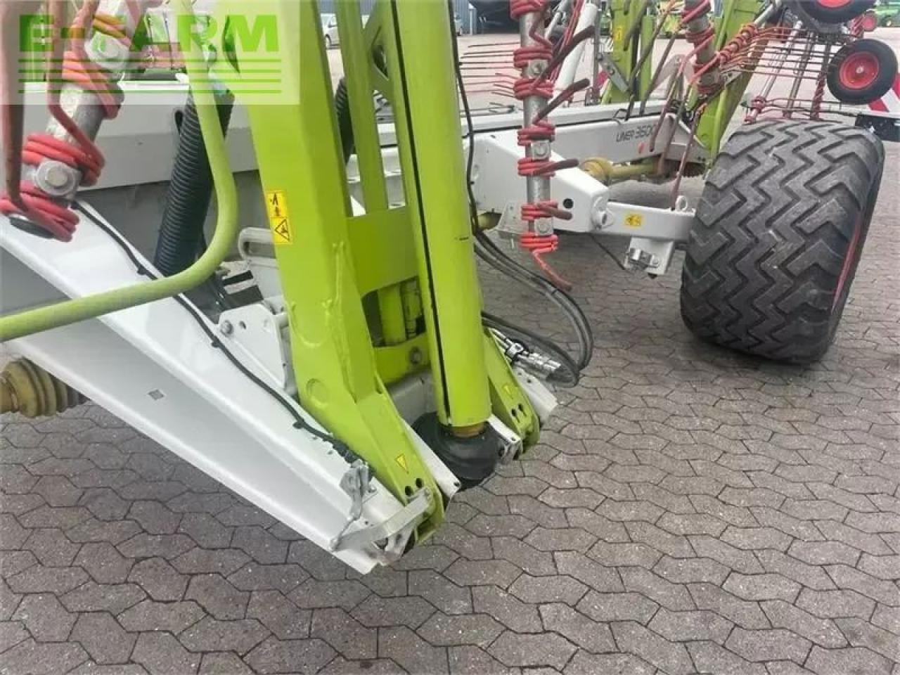 Faneuse CLAAS liner 3600: photos 12