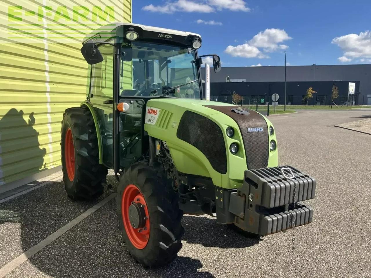 CLAAS nexos 230 f F - Tracteur agricole: photos 5 CLAAS nexos 230 f F - Tracteur agricole: photos 5