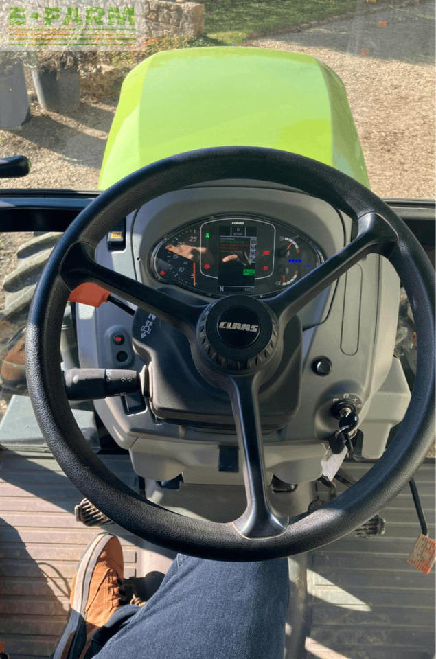 CLAAS nexos 240 l cabine - Tracteur agricole: photos 3 CLAAS nexos 240 l cabine - Tracteur agricole: photos 3