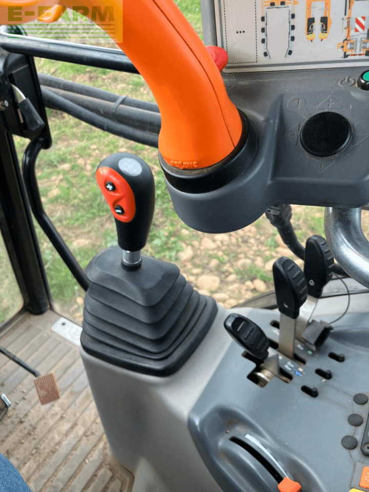 CLAAS nexos 240 m - Tracteur agricole: photos 5 CLAAS nexos 240 m - Tracteur agricole: photos 5