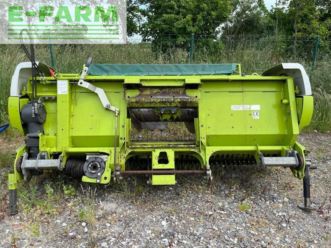 CLAAS pick up 300 - Accessoire aux ensileuses: photos 3 CLAAS pick up 300 - Accessoire aux ensileuses: photos 3