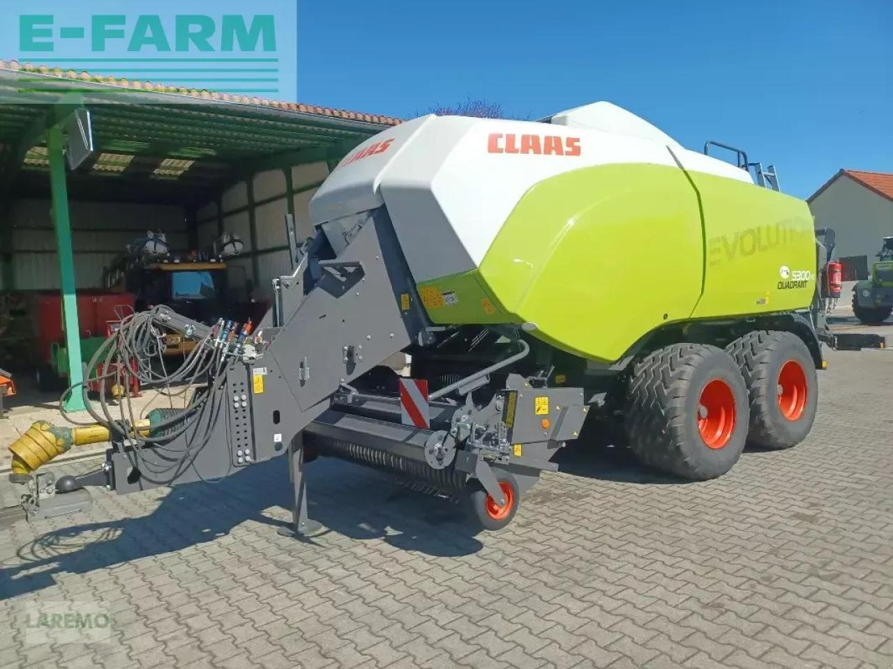 CLAAS quadrant 5300 fc evolution - Presse à balles cubiques: photos 3 CLAAS quadrant 5300 fc evolution - Presse à balles cubiques: photos 3