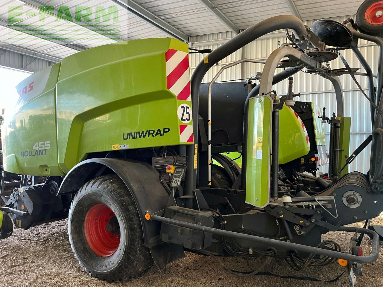 CLAAS rollant 455 rc uniwrap - Presse à balles cubiques: photos 1 CLAAS rollant 455 rc uniwrap - Presse à balles cubiques: photos 1