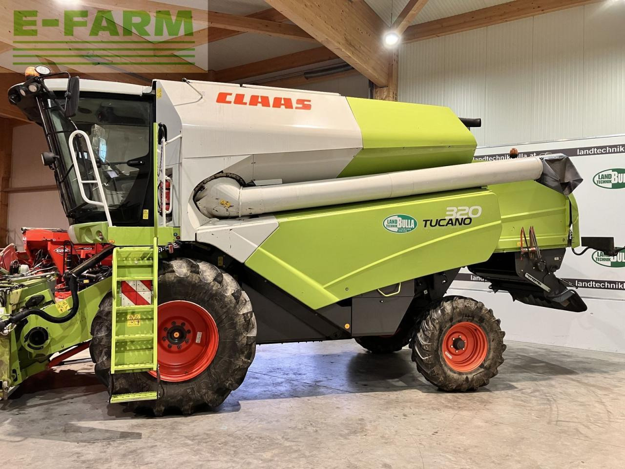 CLAAS tucano 320 - Moissonneuse-batteuse: photos 4 CLAAS tucano 320 - Moissonneuse-batteuse: photos 4