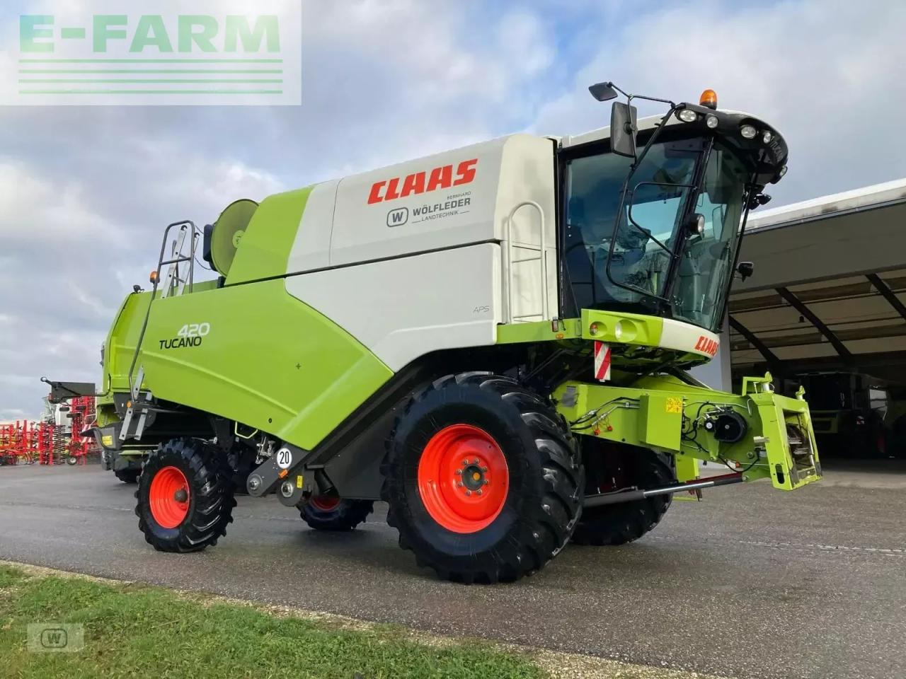 CLAAS tucano 420 - Moissonneuse-batteuse: photos 5 CLAAS tucano 420 - Moissonneuse-batteuse: photos 5