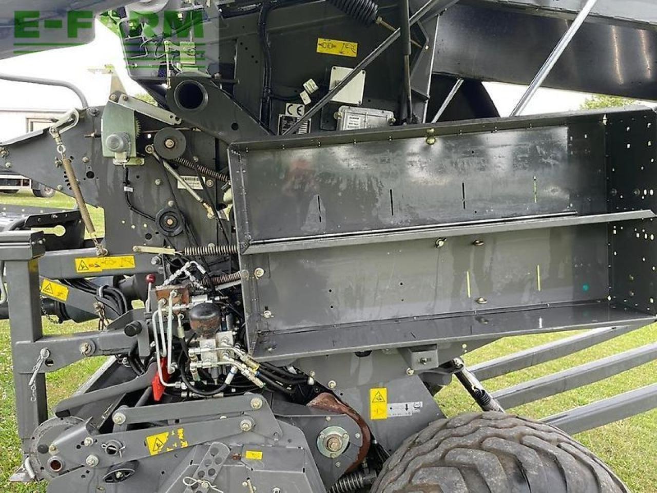 CLAAS variant 385 rc - Presse à balles cubiques: photos 5 CLAAS variant 385 rc - Presse à balles cubiques: photos 5