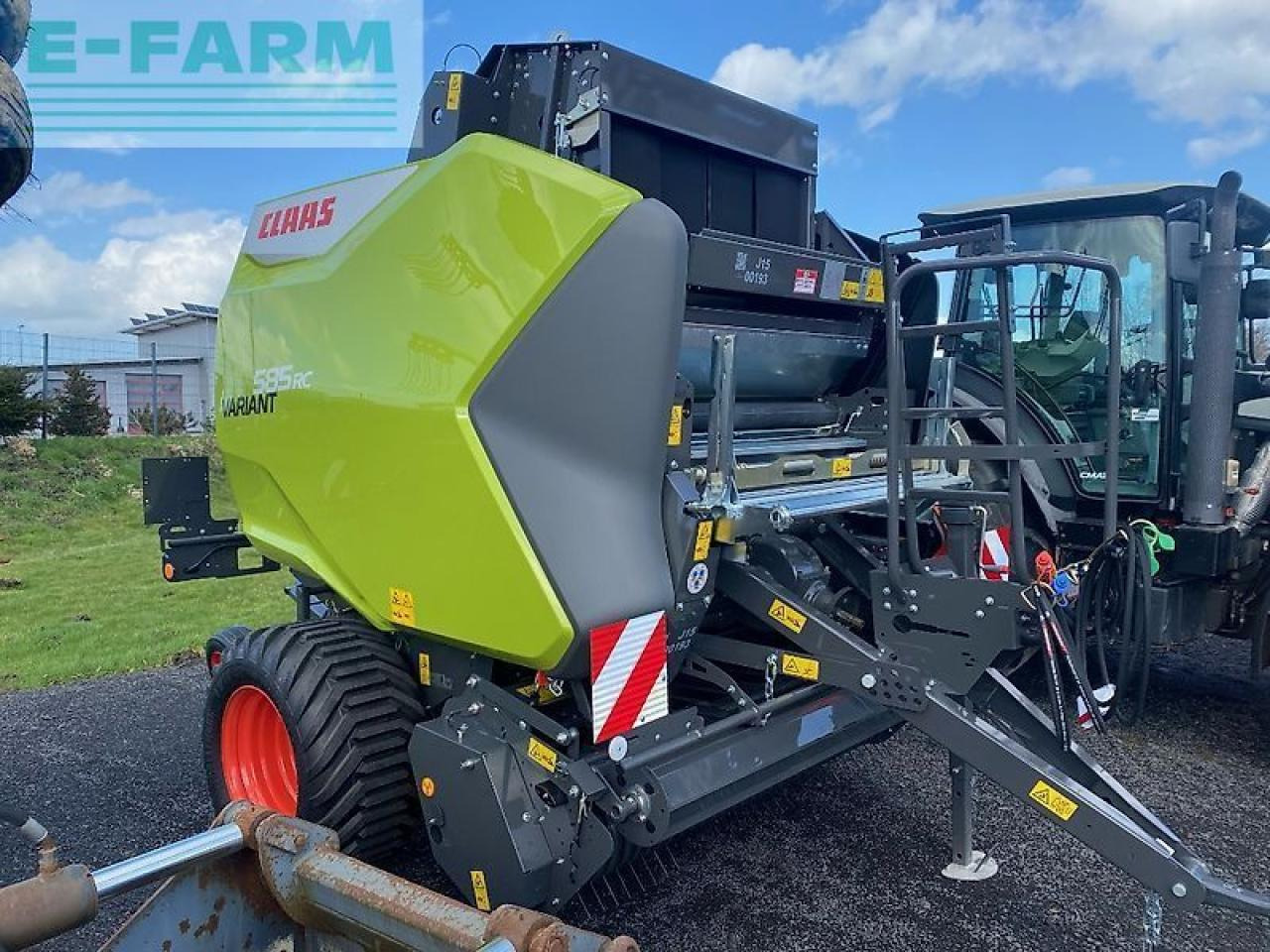 CLAAS variant 585 rc - Presse à balles cubiques: photos 3 CLAAS variant 585 rc - Presse à balles cubiques: photos 3