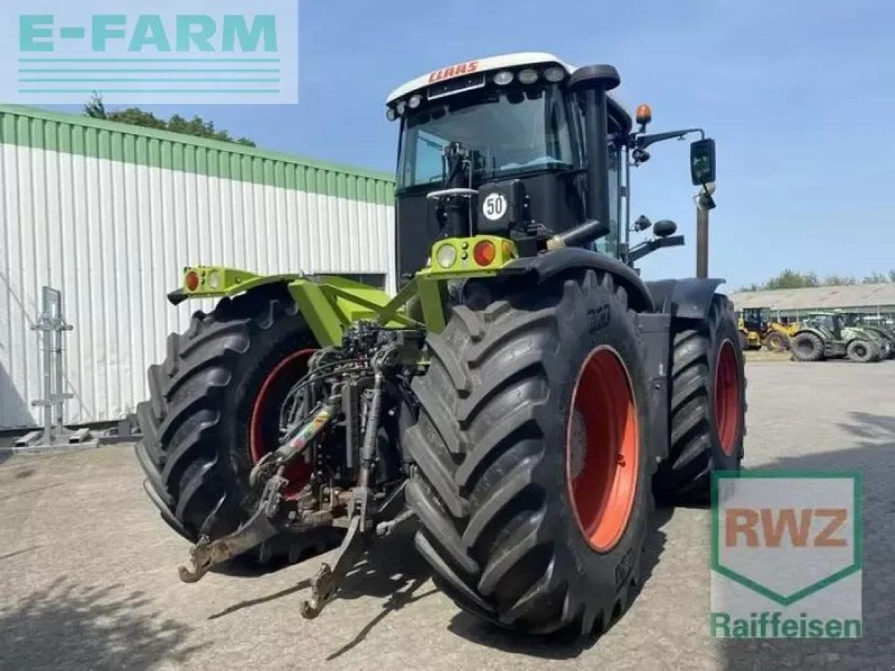 CLAAS xerion 3300 trac vc TRAC VC - Tracteur agricole: photos 2 CLAAS xerion 3300 trac vc TRAC VC - Tracteur agricole: photos 2