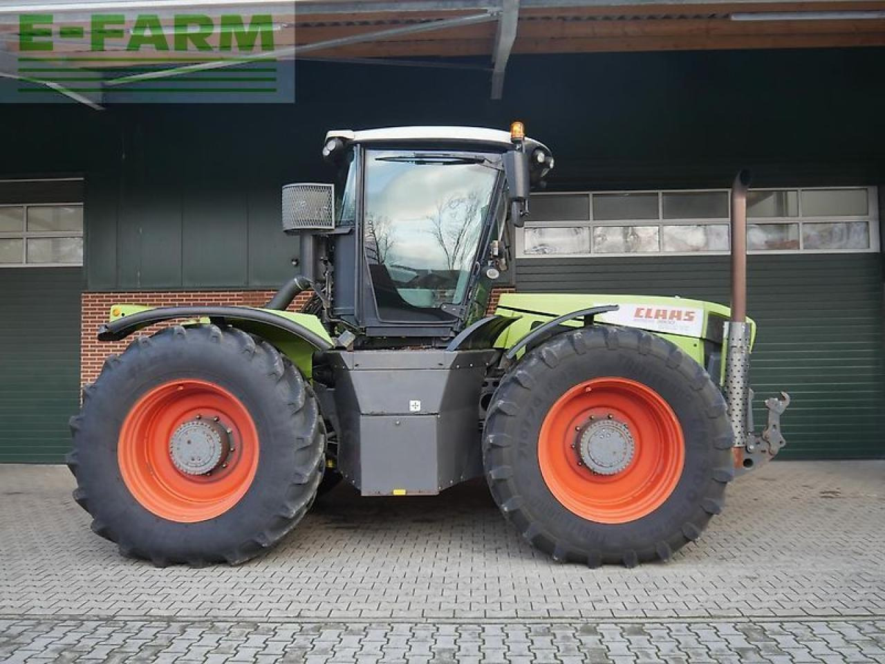 CLAAS xerion 3800 trac vc TRAC VC - Tracteur agricole: photos 5 CLAAS xerion 3800 trac vc TRAC VC - Tracteur agricole: photos 5
