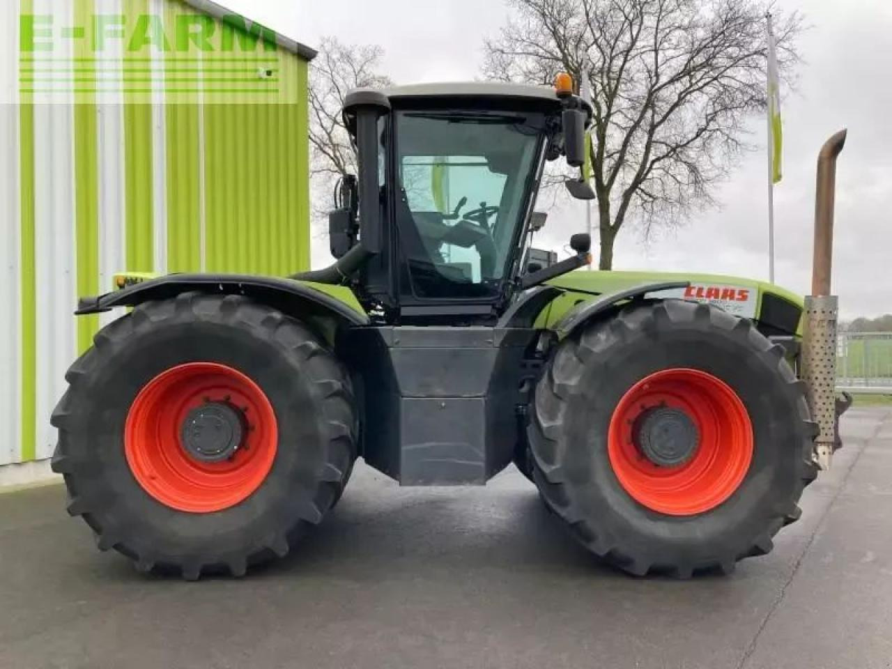 CLAAS xerion 3800 trac vc TRAC VC - Tracteur agricole: photos 4 CLAAS xerion 3800 trac vc TRAC VC - Tracteur agricole: photos 4