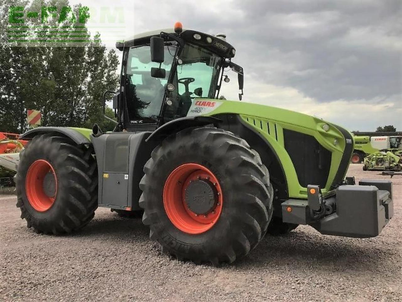 CLAAS xerion 4000 trac vc TRAC VC - Tracteur agricole: photos 3 CLAAS xerion 4000 trac vc TRAC VC - Tracteur agricole: photos 3