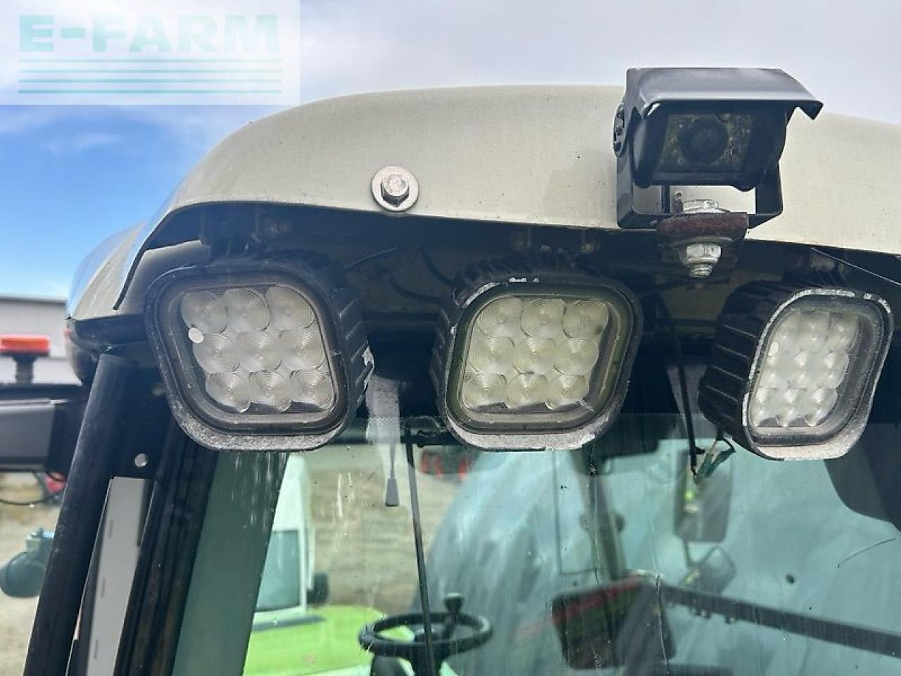 CLAAS xerion 4500 trac vc TRAC VC - Tracteur agricole: photos 3 CLAAS xerion 4500 trac vc TRAC VC - Tracteur agricole: photos 3