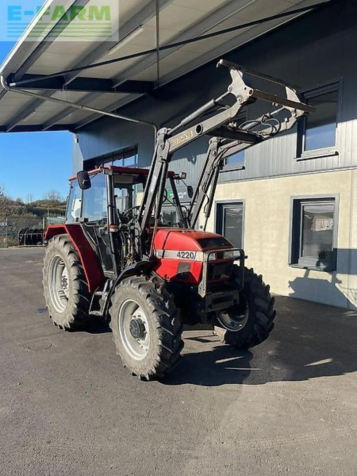 Case-IH 4220 - Tracteur agricole: photos 3 Case-IH 4220 - Tracteur agricole: photos 3