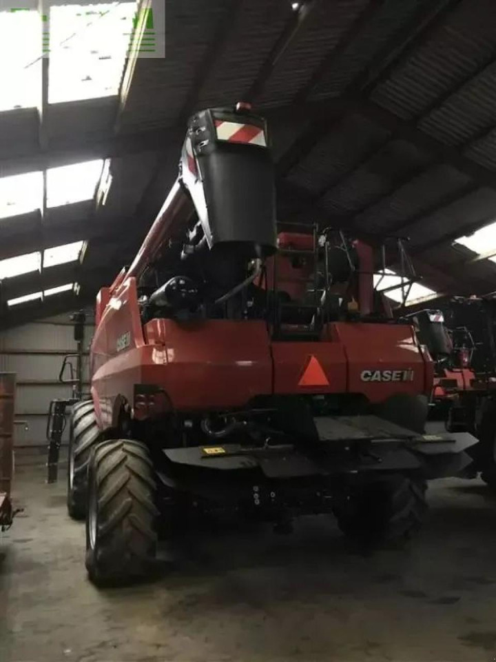 Case-IH axial-flow 8250 med harvest command, kun 570 tærsketimer - Moissonneuse-batteuse: photos 3 Case-IH axial-flow 8250 med harvest command, kun 570 tærsketimer - Moissonneuse-batteuse: photos 3