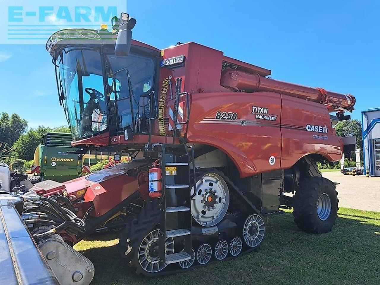 Case-IH case axial flow 8250 st5 p - Moissonneuse-batteuse: photos 2 Case-IH case axial flow 8250 st5 p - Moissonneuse-batteuse: photos 2