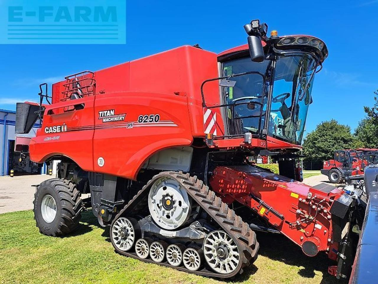 Case-IH case axial flow 8250 st5 p - Moissonneuse-batteuse: photos 1 Case-IH case axial flow 8250 st5 p - Moissonneuse-batteuse: photos 1