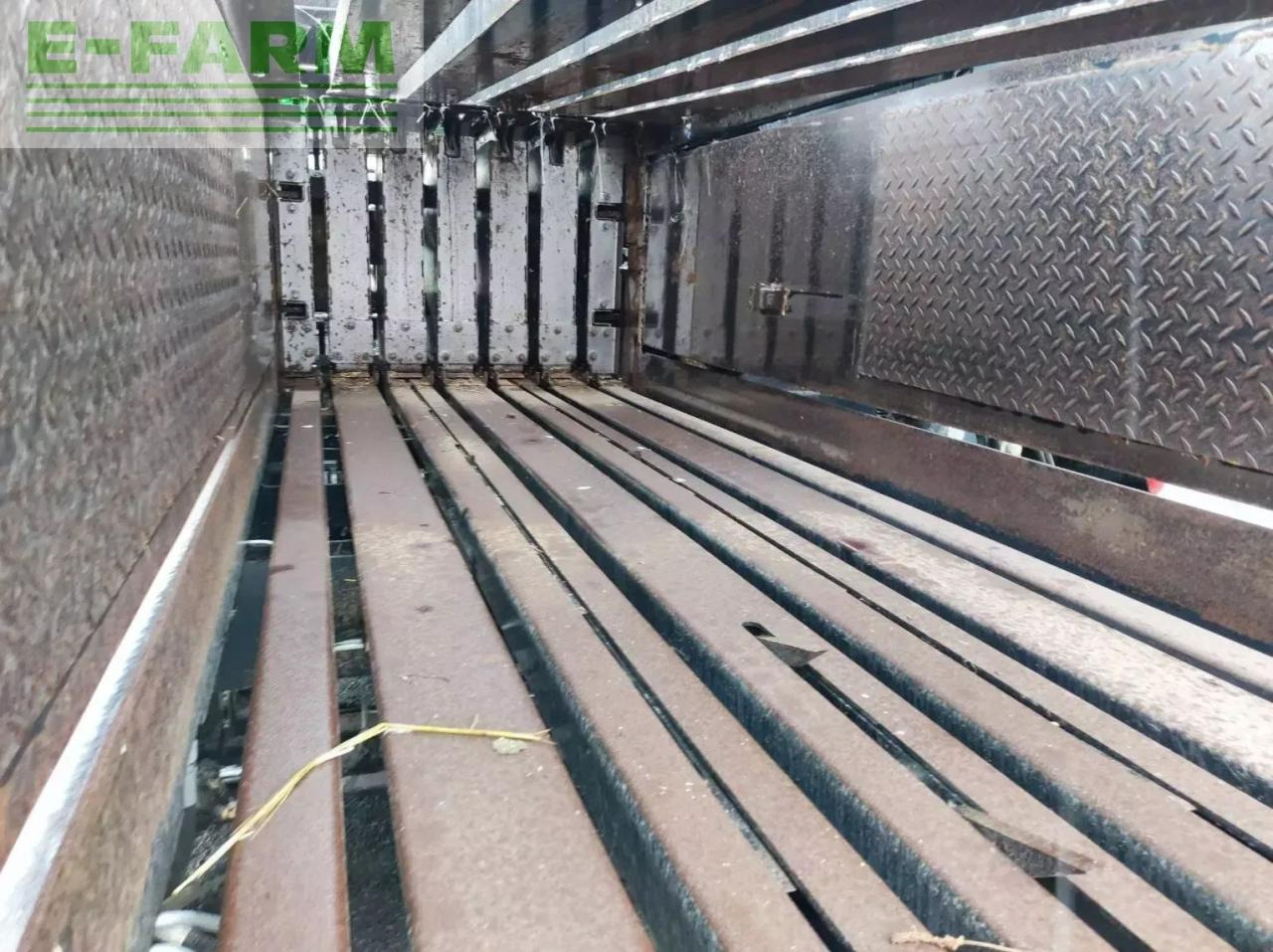 Case-IH lb434r xl - Presse à balles cubiques: photos 4 Case-IH lb434r xl - Presse à balles cubiques: photos 4