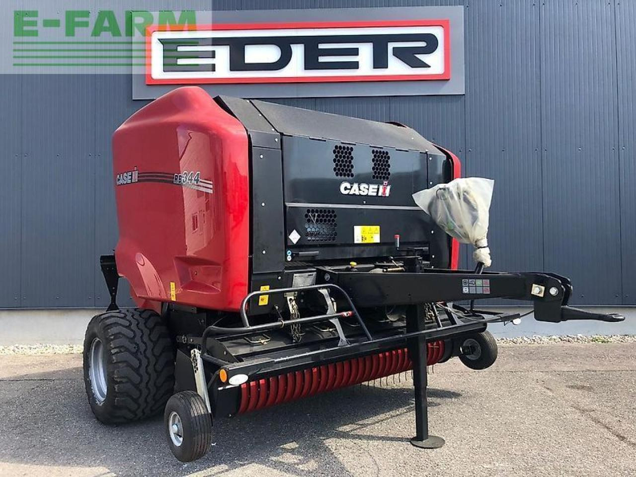 Case-IH rb 344 - Presse à balles cubiques: photos 2 Case-IH rb 344 - Presse à balles cubiques: photos 2