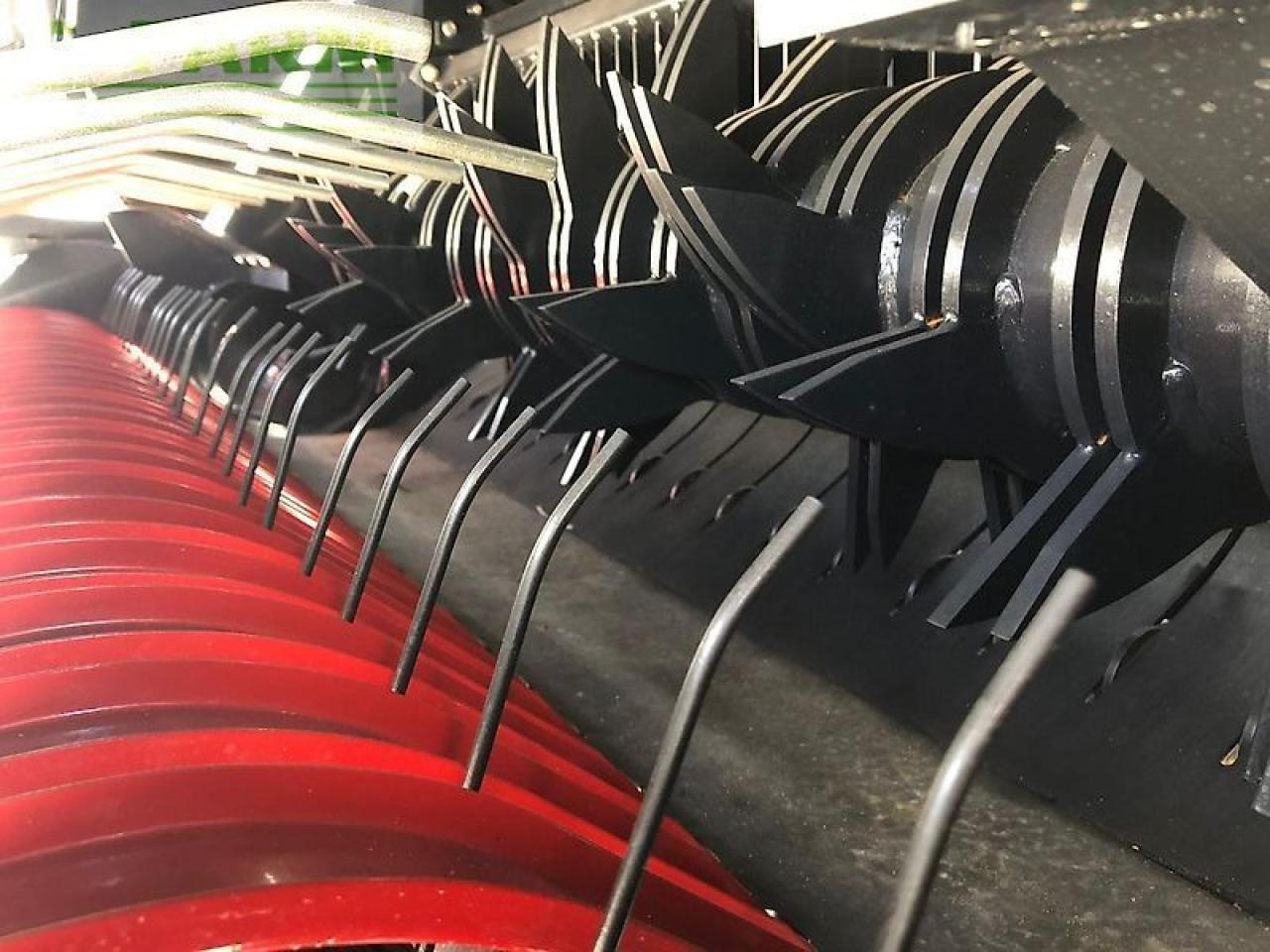 Case-IH rb 344 - Presse à balles cubiques: photos 5 Case-IH rb 344 - Presse à balles cubiques: photos 5