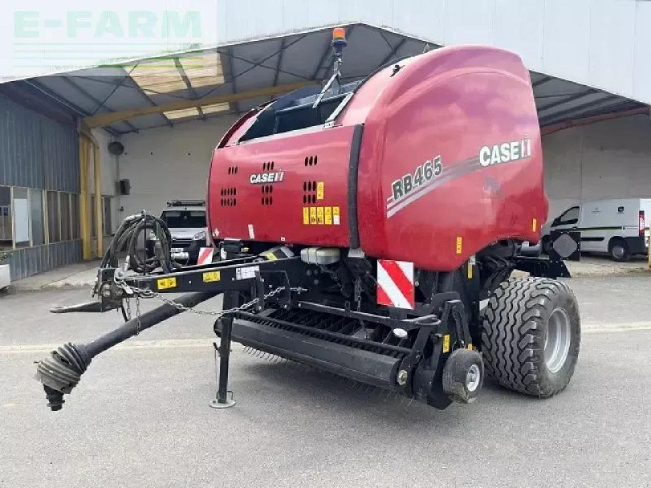 Case-IH rb 465 - Presse à balles cubiques: photos 2 Case-IH rb 465 - Presse à balles cubiques: photos 2