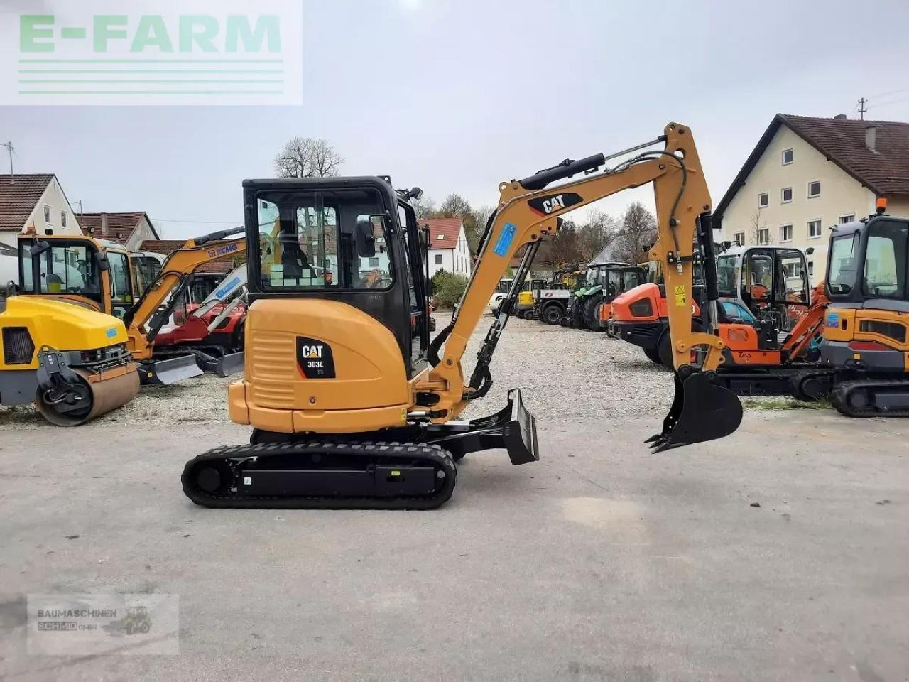 Caterpillar 303e - Mini pelle: photos 3 Caterpillar 303e - Mini pelle: photos 3