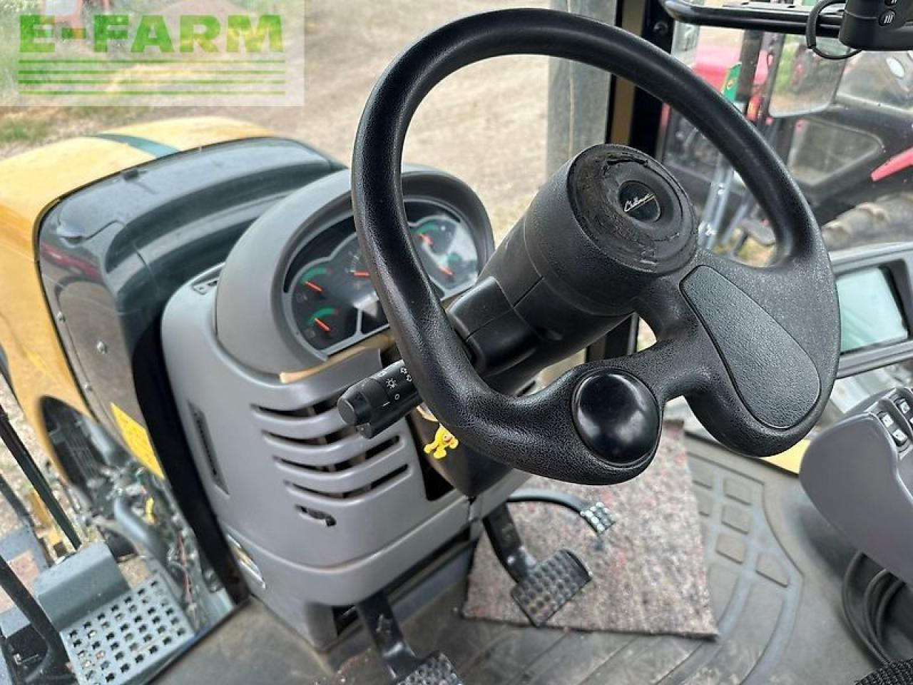 Tracteur agricole Caterpillar challenger mt 765 b: photos 9 Tracteur agricole Caterpillar challenger mt 765 b: photos 9