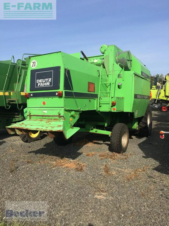 Deutz-Fahr m 35.40 - Moissonneuse-batteuse: photos 4 Deutz-Fahr m 35.40 - Moissonneuse-batteuse: photos 4