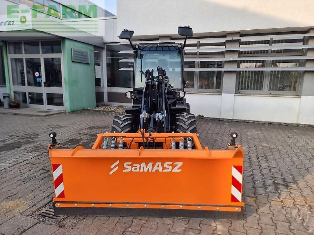Doosan dl60-7 - Mini pelle: photos 2 Doosan dl60-7 - Mini pelle: photos 2