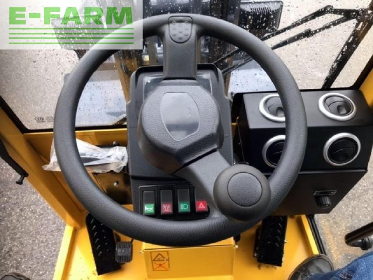 Mini pelle Eurotrac 810 / w11-c hoflader: photos 6