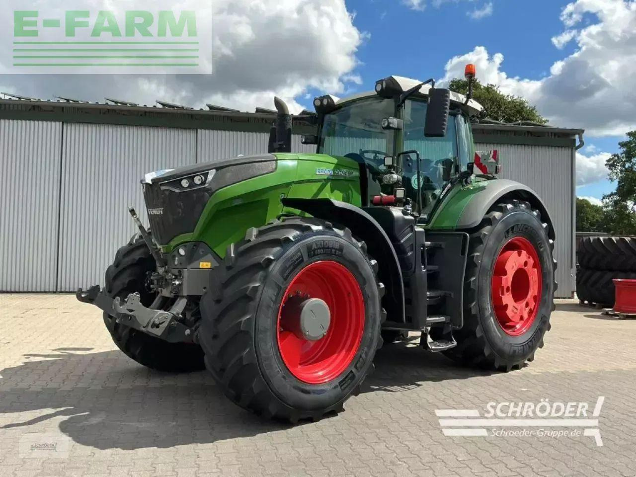 Fendt 1050 vario s4 profi plus ProfiPlus - Tracteur agricole: photos 1 Fendt 1050 vario s4 profi plus ProfiPlus - Tracteur agricole: photos 1
