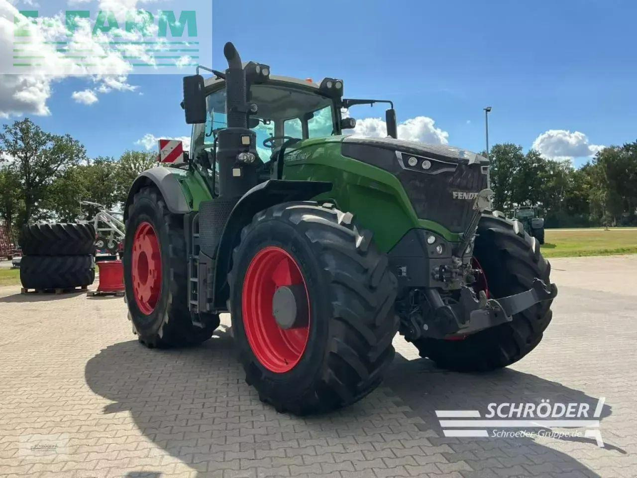 Fendt 1050 vario s4 profi plus ProfiPlus - Tracteur agricole: photos 3 Fendt 1050 vario s4 profi plus ProfiPlus - Tracteur agricole: photos 3