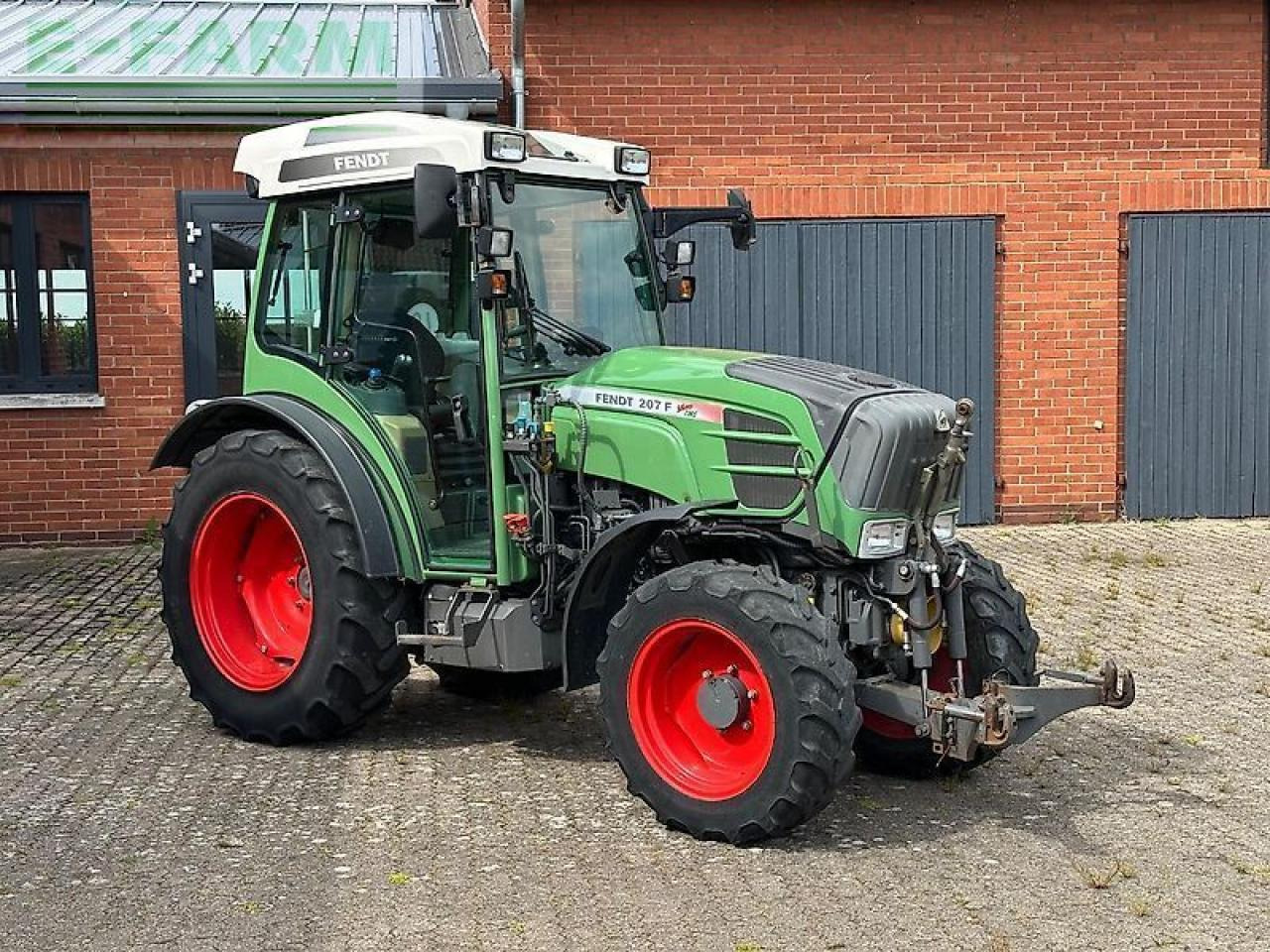 Fendt 207 f vario F - Tracteur agricole: photos 5 Fendt 207 f vario F - Tracteur agricole: photos 5