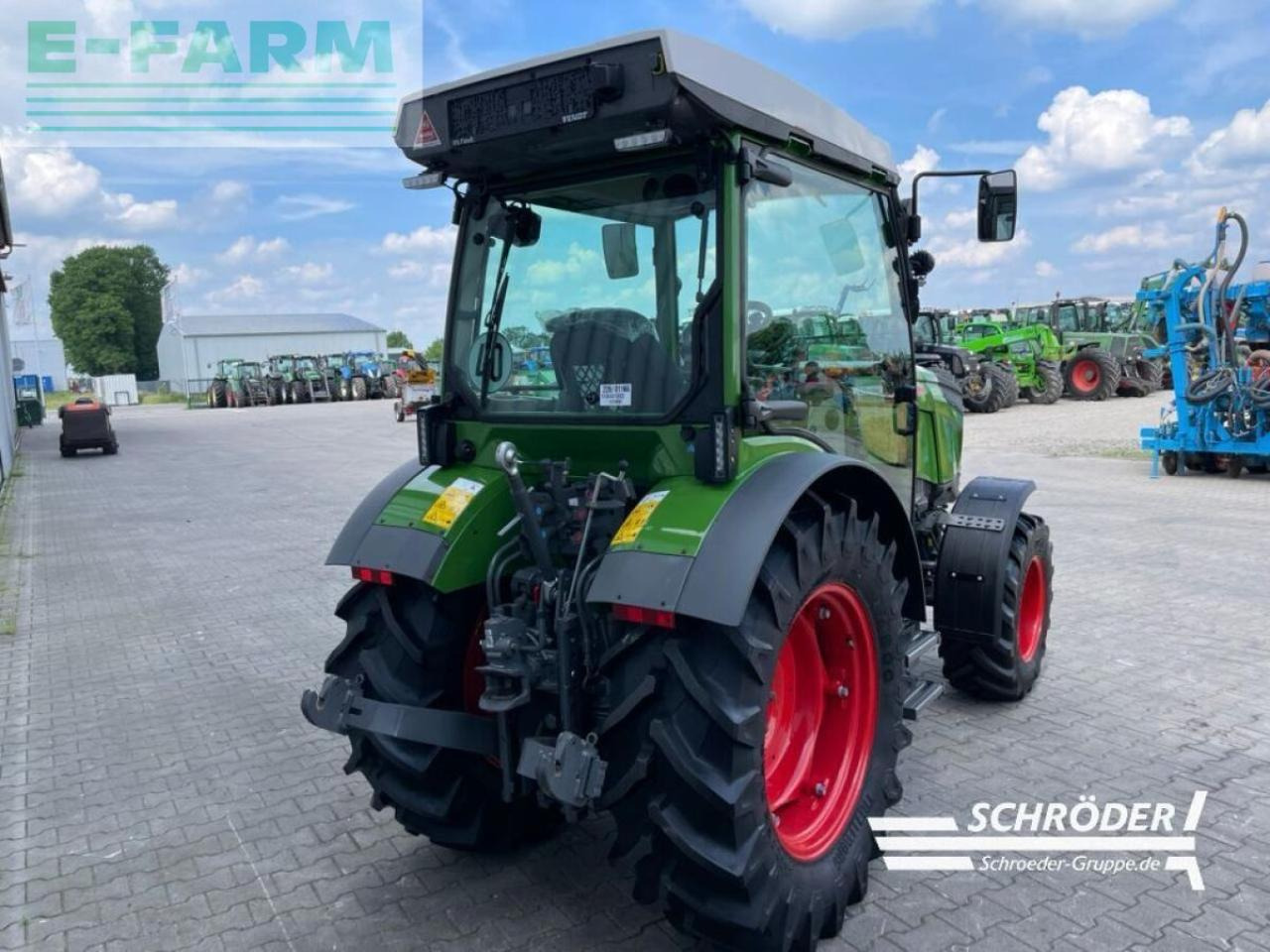 Fendt 209 f vario gen3 power F - Tracteur agricole: photos 3 Fendt 209 f vario gen3 power F - Tracteur agricole: photos 3