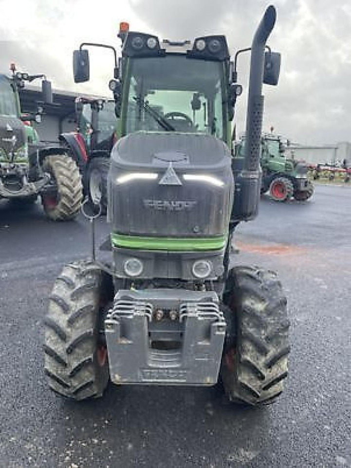 Fendt 209 v vario V - Tracteur agricole: photos 2 Fendt 209 v vario V - Tracteur agricole: photos 2