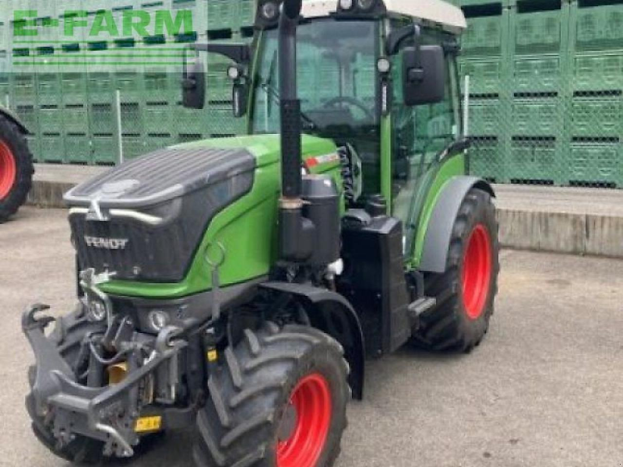 Fendt 210 v vario gen3 profi+ - Tracteur agricole: photos 2 Fendt 210 v vario gen3 profi+ - Tracteur agricole: photos 2