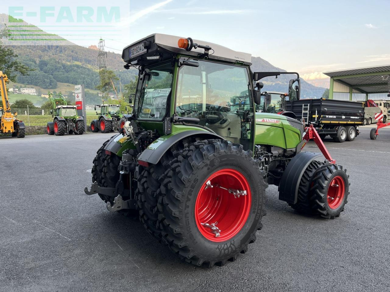 Fendt 211 p vario gen3 profi setting2 P - Tracteur agricole: photos 5 Fendt 211 p vario gen3 profi setting2 P - Tracteur agricole: photos 5