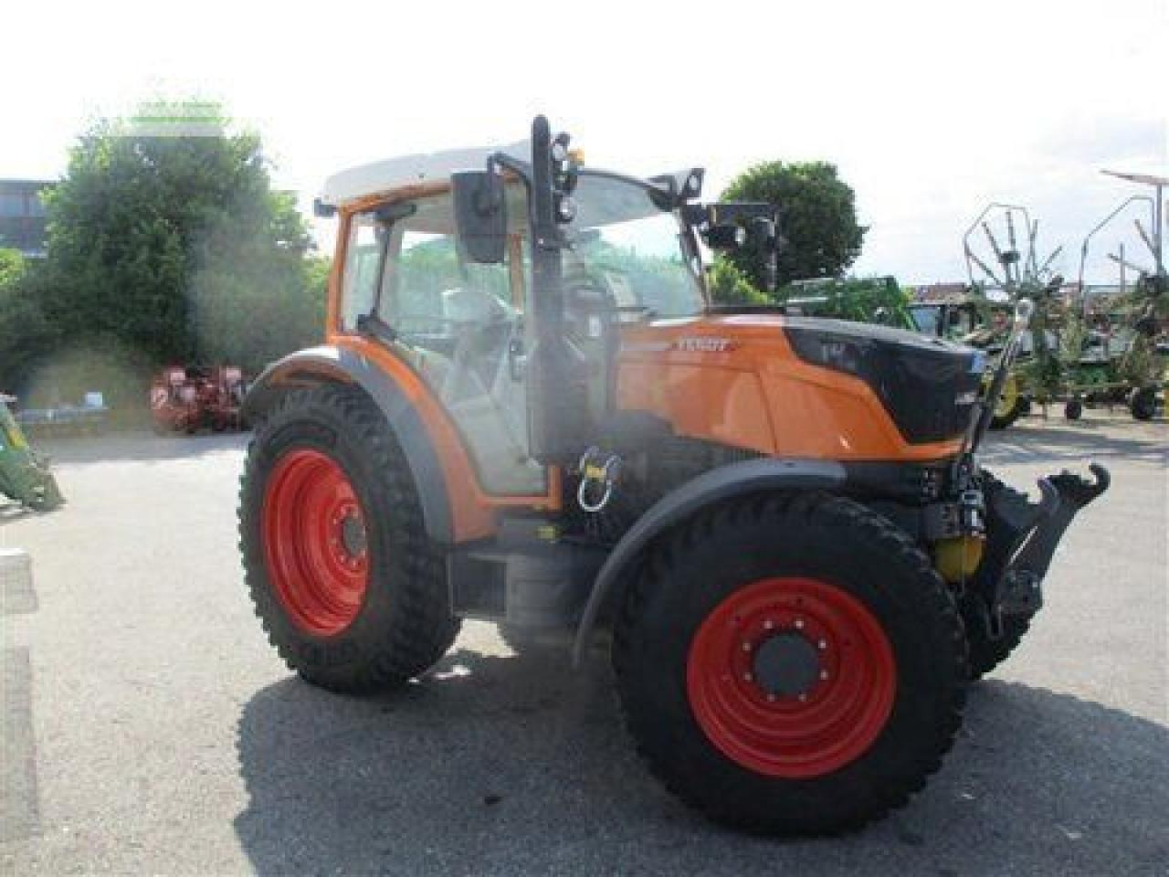 Fendt 211 s vario gen3 power #876 - Tracteur agricole: photos 3 Fendt 211 s vario gen3 power #876 - Tracteur agricole: photos 3
