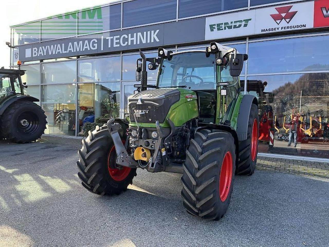 Fendt 211 s vario gen3 power setting 2 - Tracteur agricole: photos 1 Fendt 211 s vario gen3 power setting 2 - Tracteur agricole: photos 1