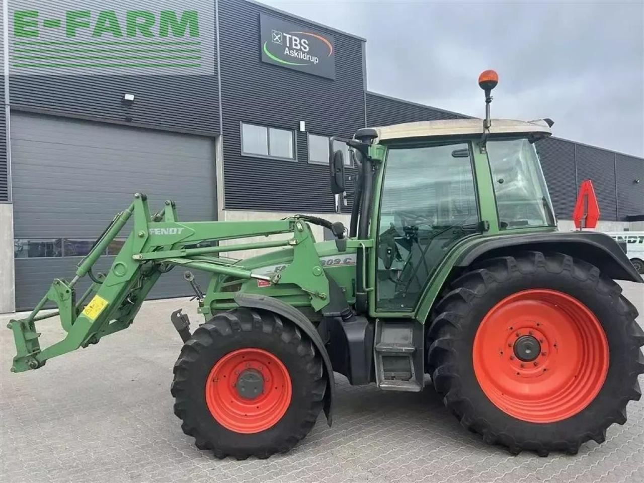 Fendt 309 c med fendt læsser - Tracteur agricole: photos 1 Fendt 309 c med fendt læsser - Tracteur agricole: photos 1