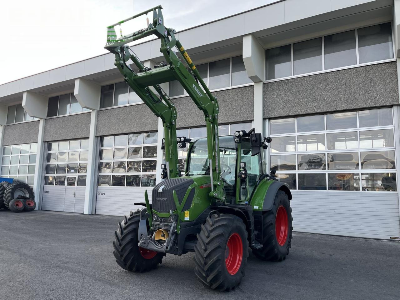 Fendt 313 vario gen4 power setting2 m. frontlader Power - Tracteur agricole: photos 1 Fendt 313 vario gen4 power setting2 m. frontlader Power - Tracteur agricole: photos 1