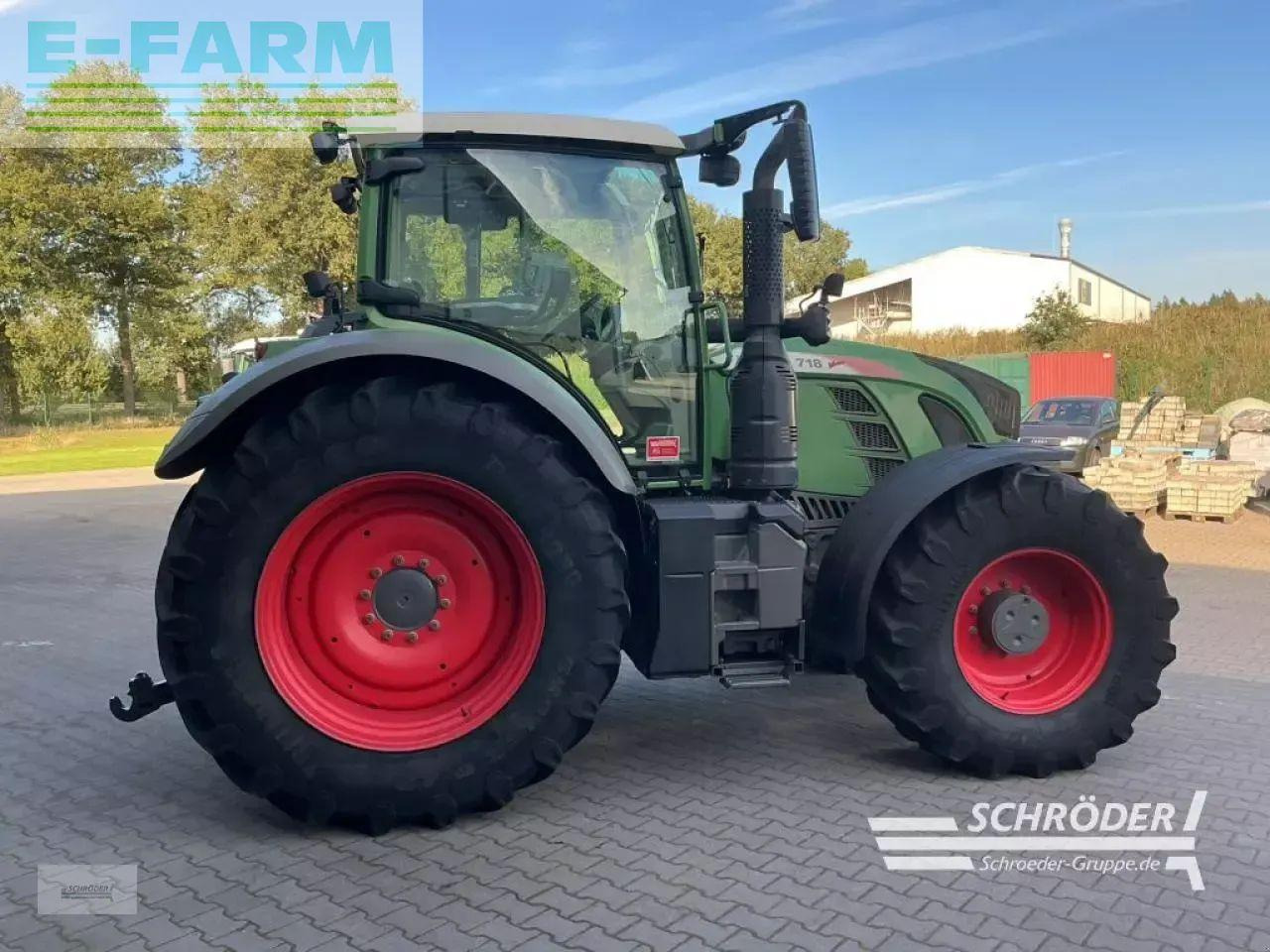 Fendt 718 vario s4 power | rtk Power - Tracteur agricole: photos 3 Fendt 718 vario s4 power | rtk Power - Tracteur agricole: photos 3