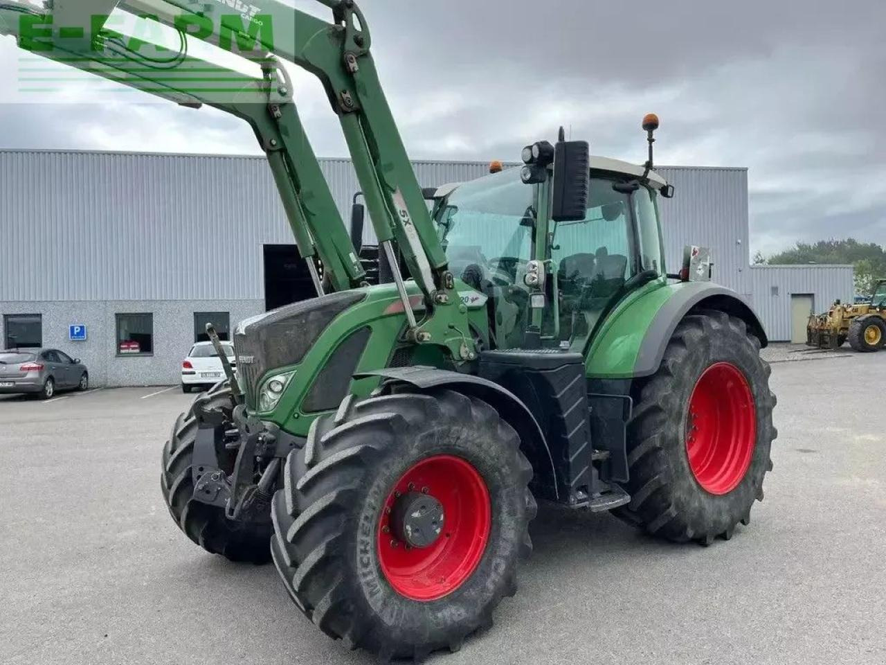 Fendt 720 s4 profi plus cargo 5x90 ( 718 722 724 ) - Tracteur agricole: photos 2 Fendt 720 s4 profi plus cargo 5x90 ( 718 722 724 ) - Tracteur agricole: photos 2
