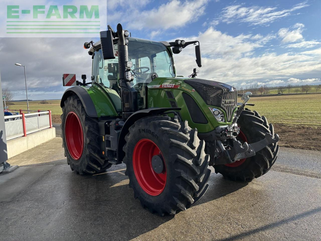 Tracteur agricole Fendt 724 vario profi+ ProfiPlus: photos 9